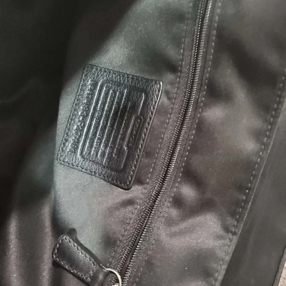 Coach Black Leather Shoulder Bag Comes With Coach Dust Bag